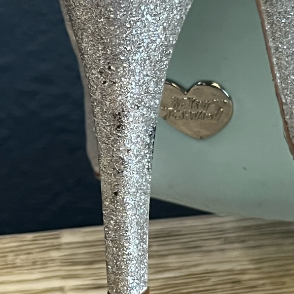 Betsey Johnson Silver Glitter Heels - Picture 4 of 9